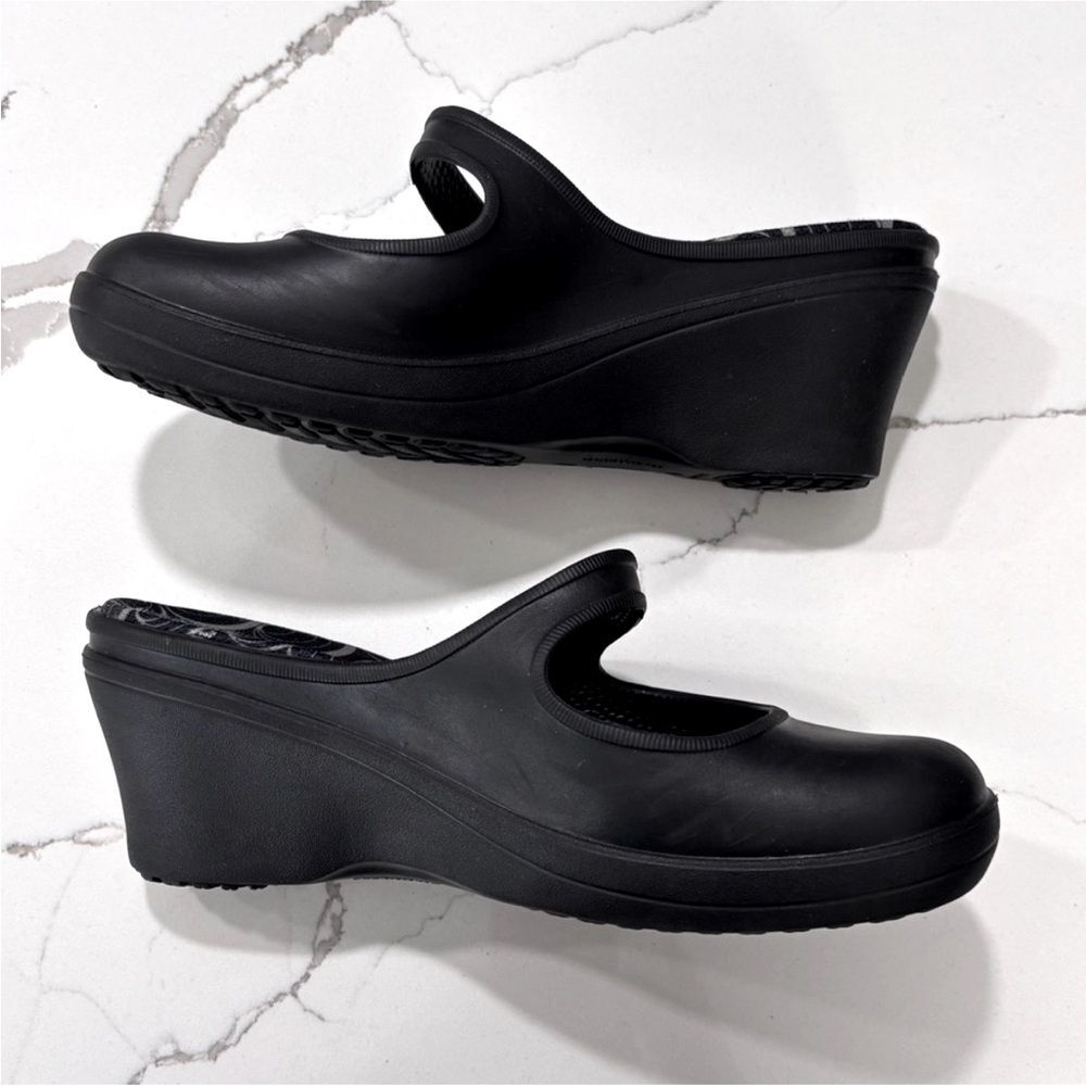 CROCS Black Women's Mules & Clogs - Picture 3 of 9